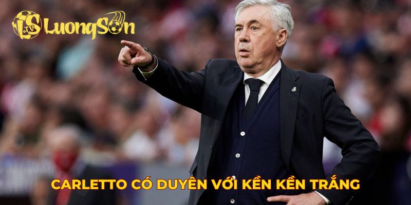 Carletto có duyên với Kền kền trắng