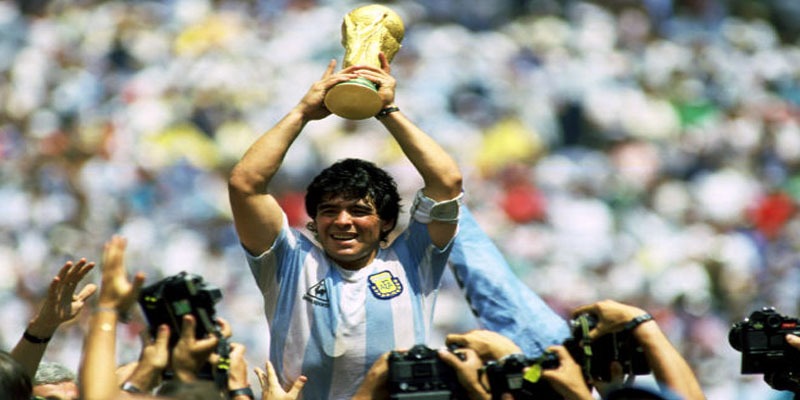 Maradona - cố huyền thoại được yêu mến nhất