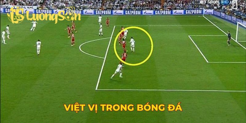 Việt vị trong bóng đá